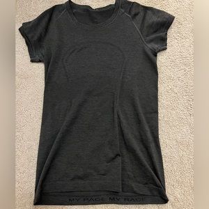 Olive green lululemon swiftly!